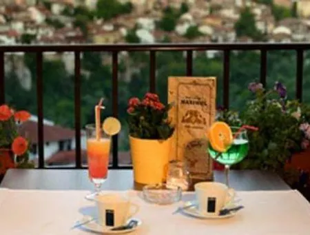 Maximus 2* Veliko Tarnovo