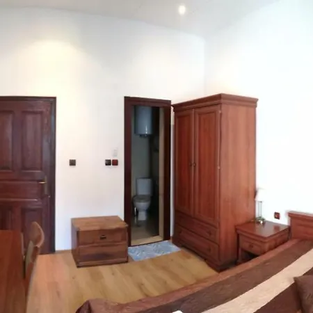 Szálloda Maximus Veliko Tarnovo