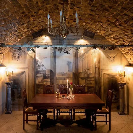 Maximus 2* Veliko Tarnovo